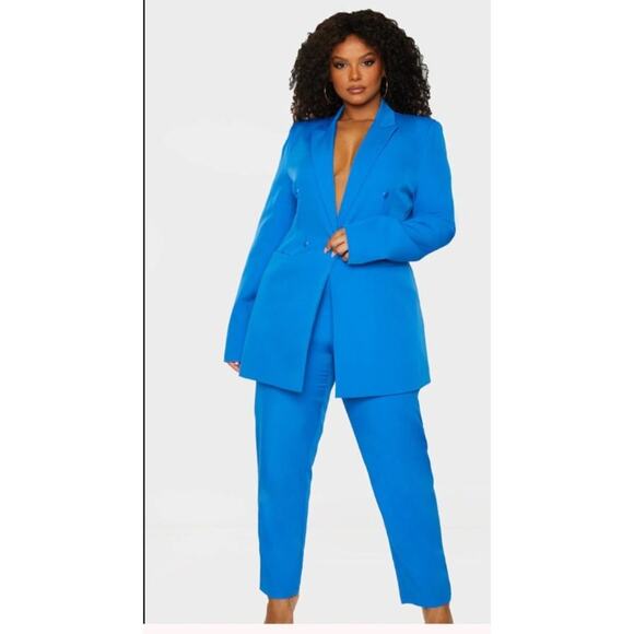 Pretty Little Thing Plus Double Breasted Woven Blazer & Cropped Pants in Blue - - Picture 6 of 6
